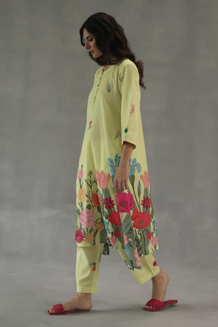 Roza_Yellow Linen Embroidery Round Neck Wildflower Printed Kurta And Pant Set _Online_at_Aza_Fashions