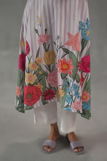 Shop_Roza_Pink Linen Embroidery Round Neck Wildflower Printed Kurta Set _Online_at_Aza_Fashions