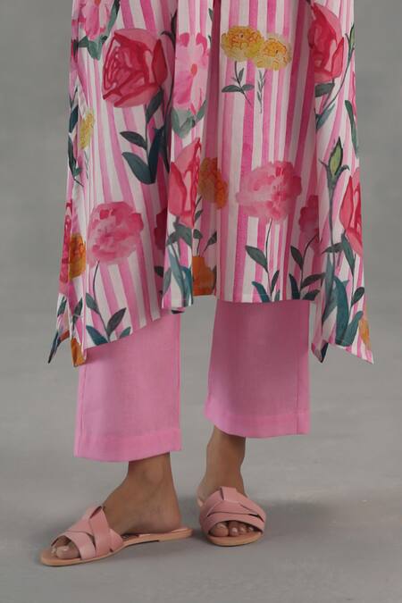 Buy_Roza_Pink Linen Embroidery V-neck Willow Printed Kurta Pant Set _Online_at_Aza_Fashions