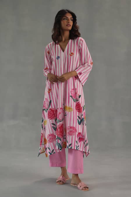 Shop_Roza_Pink Linen Embroidery V-neck Willow Printed Kurta Pant Set _Online_at_Aza_Fashions