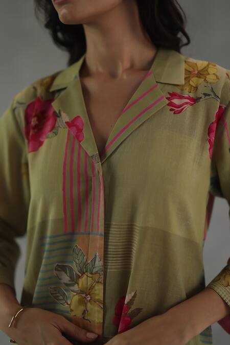 Buy_Roza_Green Linen Embroidery Split V-neck Luna Floral Print Kurta And Pant Set 