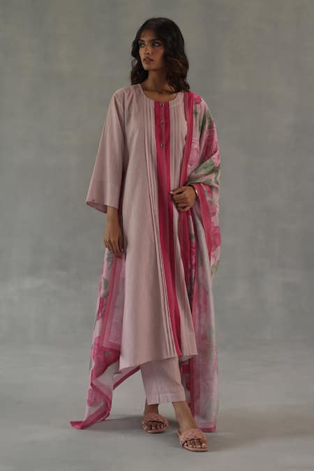 Roza Pink Linen, Chanderi Round Neck Tuberose Printed Kurta Set 