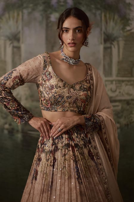 Buy_Falsa_Peach Silk, Chiffon Embroidery Round Neck Hand Lehenga Set 