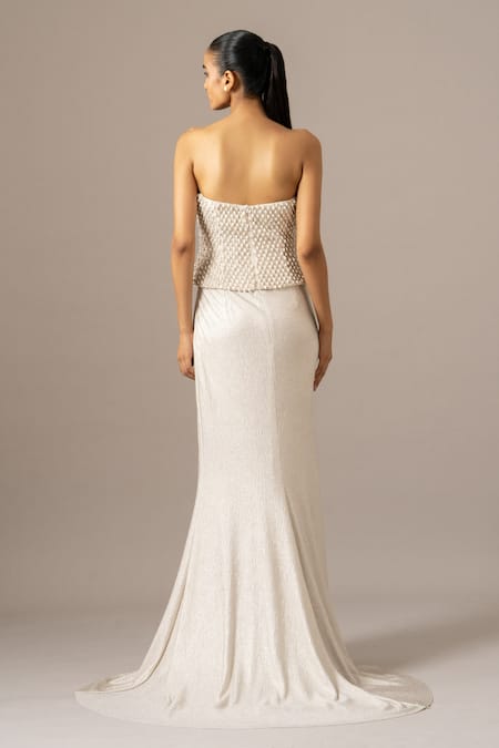 Shop Namrata Joshipura Ivory Chiffon Pearls Drops Corset And Trail Skirt Set at Aza Fashions Shop_Namrata Joshipura_Ivory Chiffon Pearls Drops Corset And Trail Skirt Set _at_Aza_Fashions