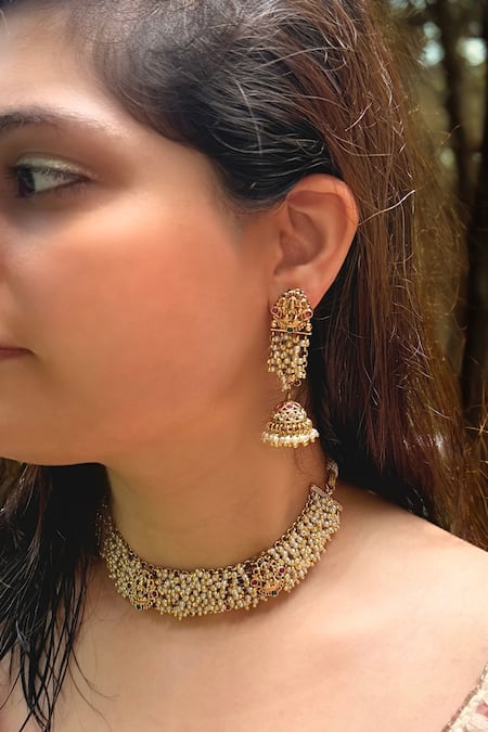 Prestones Gold Plated Pearls, Stones Finish Guccha Necklace Set Online at Aza Fashions Prestones_Gold Plated Pearls, Stones Finish Guccha Necklace Set _Online_at_Aza_Fashions