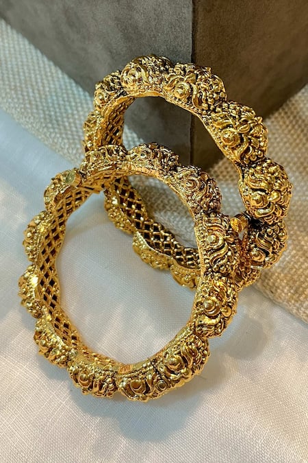 Prestones Gold Plated Finish Carved Temple Bangle Set