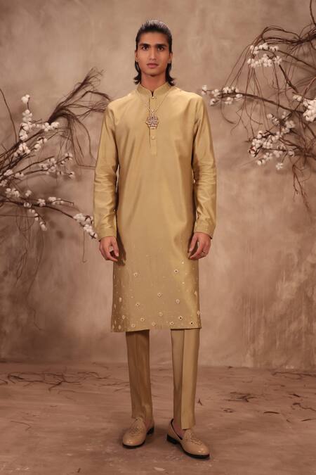 Shop_Label Niti Bothra_Green Chanderi Silk Embroidery, Mirrors, Zari Nazakat Light Butti Kurta Set _Online_at_Aza_Fashions