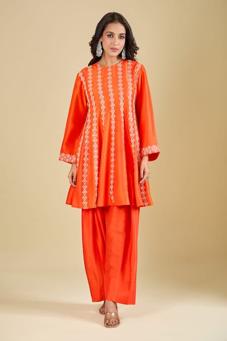 Archana Shah Orange Cotton Zari Round Neck Striped Embroidered Kurta Set Online at Aza Fashions Archana Shah_Orange Cotton Zari Round Neck Striped Embroidered Kurta Set _Online_at_Aza_Fashions