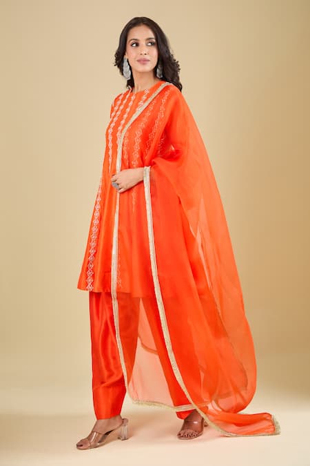 Archana Shah Orange Cotton Zari Round Neck Striped Embroidered Kurta Set at Aza Fashions Archana Shah_Orange Cotton Zari Round Neck Striped Embroidered Kurta Set _at_Aza_Fashions