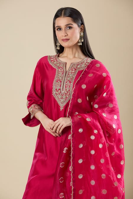 Buy_Matsya_Pink Silk Embroidery Split V-neck Rani Kurta Pant Set _Online_at_Aza_Fashions