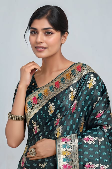 Buy_Samyukta Singhania_Teal Zari V-neck Dark Green Woven Banarasi Saree With Blouse 