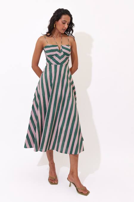 Buy Aapro Green Cotton Sweetheart Neck Esme Stripe Pattern Dress Online at Aza Fashions Buy_Aapro_Green Cotton Sweetheart Neck Esme Stripe Pattern Dress _Online_at_Aza_Fashions