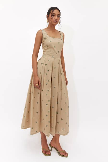 Aapro_Beige Cotton Square Neck Selva Pleated Hand Block Printed Dress _Online_at_Aza_Fashions