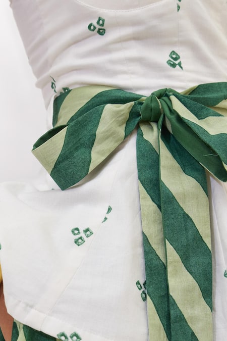 Aapro_White Cotton Sweetheart Neck Sylva Peplum Top And Striped Skirt Set _Online_at_Aza_Fashions