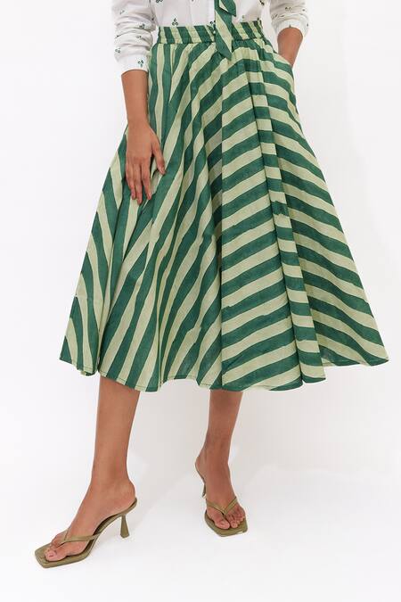 Aapro_White Cotton Collared Gaia Block Printed Skirt Set _Online_at_Aza_Fashions