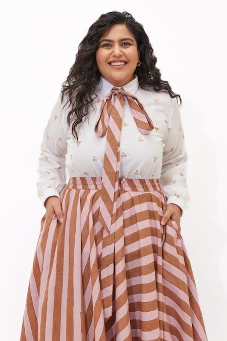 Buy_Aapro_White Cotton Collared Roselle Multi Colour Hand Block Printed Skirt Set _Online_at_Aza_Fashions