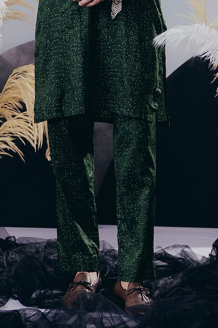 Krisha Sunny Ramani Green Cotton Satin Cut Work Designer Cutdana Kurta Set Online at Aza Fashions Krisha Sunny Ramani_Green Cotton Satin Cut Work Designer Cutdana Kurta Set _Online_at_Aza_Fashions