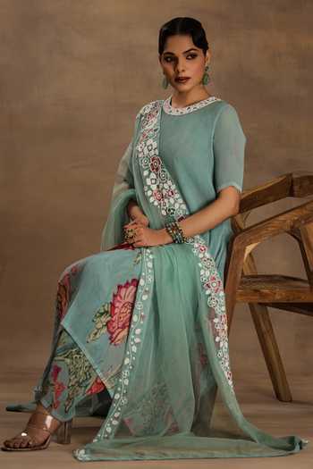 Buy_Preeti Mehta_Blue Georgette, Viscose Embroidery Round Vintage Fern And Flore Kurta Pant Set 