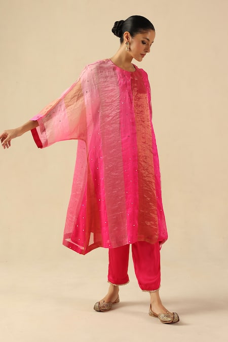 Shop Begum Fuchsia Tissue, Silk Sequins Round Neck Tabeer Kurta Pant Set Shop_Begum_Fuchsia Tissue, Silk Sequins Round Neck Tabeer Kurta Pant Set