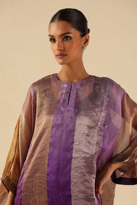 Begum_Purple Silk Round Neck Tabeer Kurta Pant Set _Online_at_Aza_Fashions