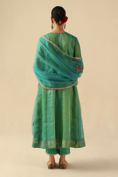 Begum Rimjhim Kurta Pant Set