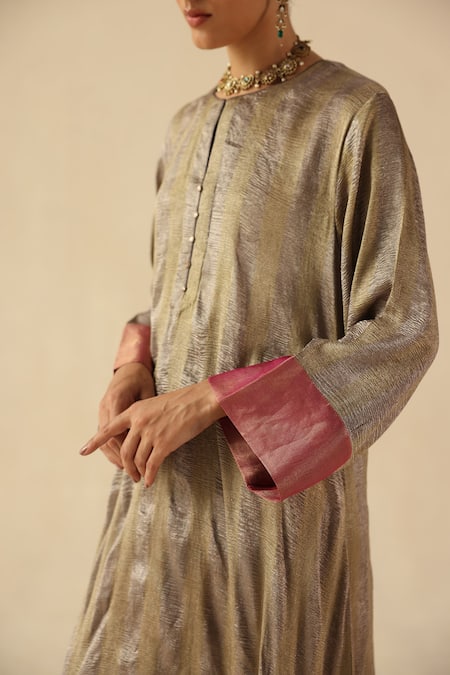 Buy_Begum_Silver Silk, Tissue Zari Round Neck Gauhar Kurta Pant Set _Online_at_Aza_Fashions