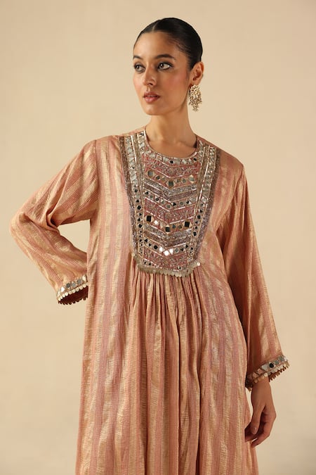 Shop_Begum_Peach Silk, Organza Mirrors, Sequins Round Neck Naksh Kurta Pant Set _Online_at_Aza_Fashions