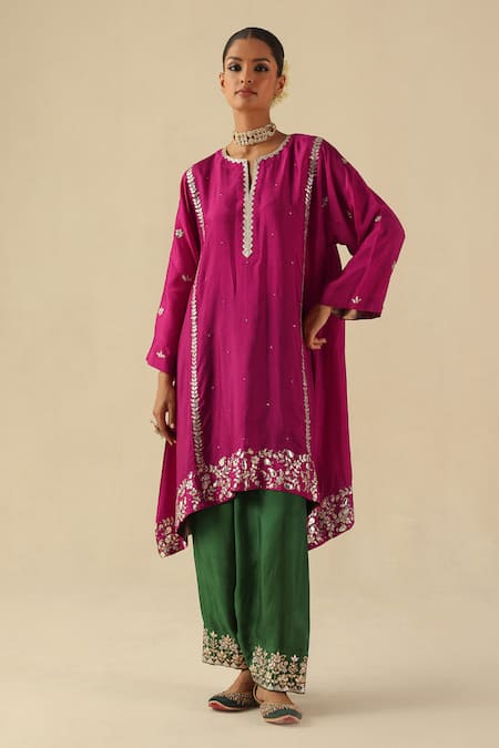 Begum Fuchsia Silk, Organza Embroidery, Sequins Round Neck Arzoo Kurta Pant Set Online at Aza Fashions Begum_Fuchsia Silk, Organza Embroidery, Sequins Round Neck Arzoo Kurta Pant Set _Online_at_Aza_Fashions
