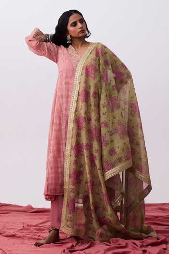 Shop Pants And Pajamas Pink Cotton, Silk, Chanderi Embroidery V-neck Kurta Set Online at Aza Fashions Shop_Pants And Pajamas_Pink Cotton, Silk, Chanderi Embroidery V-neck Kurta Set _Online_at_Aza_Fashions