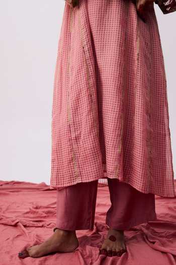 Pants And Pajamas Pink Cotton, Silk, Chanderi Embroidery V-neck Kurta Set at Aza Fashions Pants And Pajamas_Pink Cotton, Silk, Chanderi Embroidery V-neck Kurta Set _at_Aza_Fashions