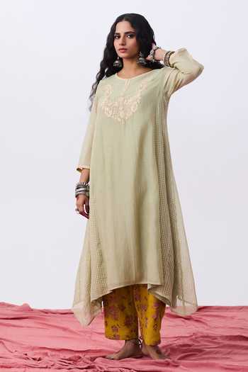 Pants And Pajamas_Green Chanderi Embroidery Round Neck Kurta Set _Online_at_Aza_Fashions