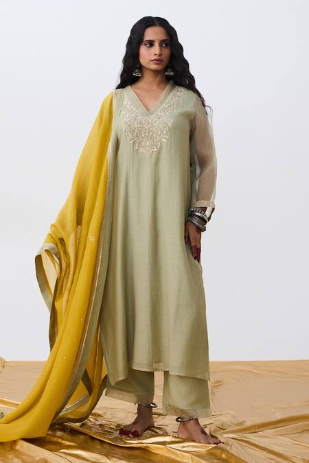 Buy_Pants And Pajamas_Green Chanderi Embroidery V-neck Kurta _Online_at_Aza_Fashions
