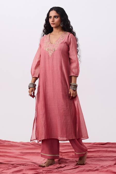 Pants And Pajamas Pink Chanderi Embroidery V-neck Kurta Online at Aza Fashions Pants And Pajamas_Pink Chanderi Embroidery V-neck Kurta _Online_at_Aza_Fashions