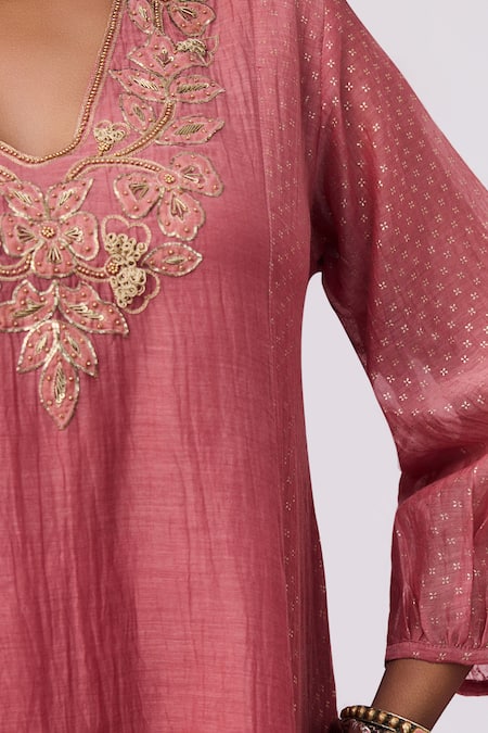 Pants And Pajamas Pink Chanderi Embroidery V-neck Kurta at Aza Fashions Pants And Pajamas_Pink Chanderi Embroidery V-neck Kurta _at_Aza_Fashions