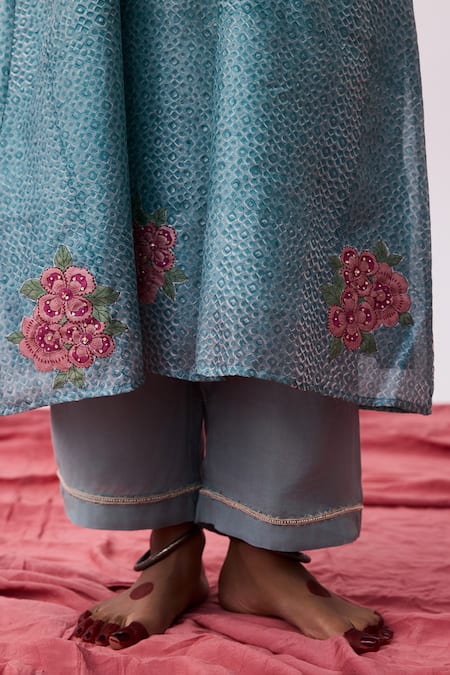 Buy Pants And Pajamas Blue Cotton, Silk Embroidery V-neck Kurta Pant Set Buy_Pants And Pajamas_Blue Cotton, Silk Embroidery V-neck Kurta Pant Set