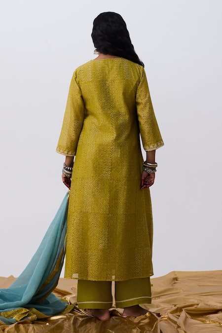 Shop Pants And Pajamas Green Cotton, Silk Embroidery V-neck Kurta Pant Set at Aza Fashions Shop_Pants And Pajamas_Green Cotton, Silk Embroidery V-neck Kurta Pant Set _at_Aza_Fashions