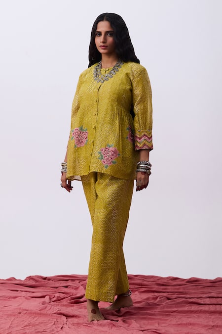 Shop Pants And Pajamas Green Chanderi Embroidery Round Neck Floral Top And Pant Set Online at Aza Fashions Shop_Pants And Pajamas_Green Chanderi Embroidery Round Neck Floral Top And Pant Set _Online_at_Aza_Fashions