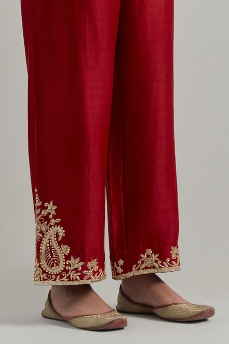 Shop_Ikshita Choudhary_Red Chanderi, Organza Embroidery Round Neck Hand Kurta Set _Online_at_Aza_Fashions