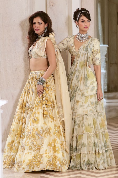 Buy Paulmi And Harsh Ivory Chiffon Embroidery V-neck Floral Pre-draped Saree Set Online at Aza Fashions Buy_Paulmi And Harsh_Ivory Chiffon Embroidery V-neck Floral Pre-draped Saree Set _Online_at_Aza_Fashions