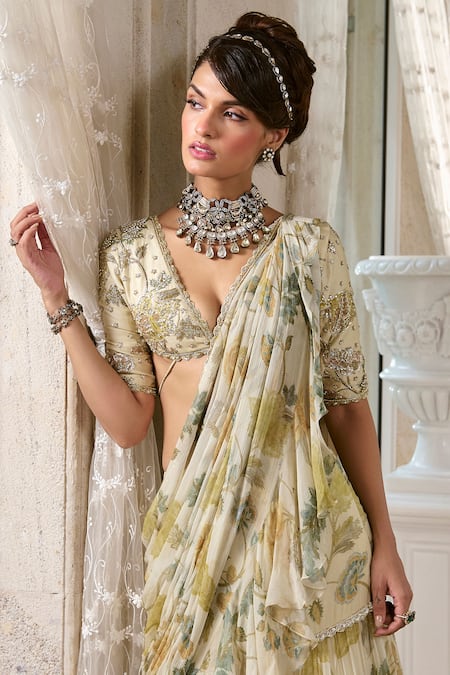 Buy Paulmi And Harsh Ivory Chiffon Embroidery V-neck Floral Pre-draped Saree Set Buy_Paulmi And Harsh_Ivory Chiffon Embroidery V-neck Floral Pre-draped Saree Set