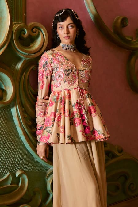 Paulmi And Harsh_Beige Georgette, Shantoon Embroidery V-neck Chicory Floral Peplum Kurta Set _Online_at_Aza_Fashions