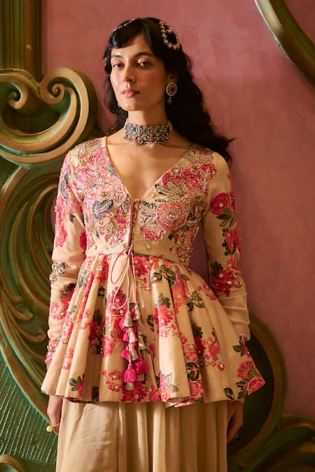 Shop_Paulmi And Harsh_Beige Georgette, Shantoon Embroidery V-neck Chicory Floral Peplum Kurta Set _Online_at_Aza_Fashions