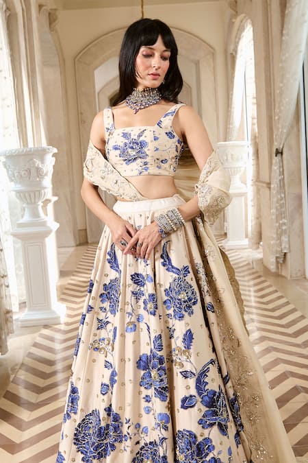 Paulmi And Harsh Ivory Organza Sequins, Embroidery Square Neck Floral Print Lehenga Set at Aza Fashions Paulmi And Harsh_Ivory Organza Sequins, Embroidery Square Neck Floral Print Lehenga Set _at_Aza_Fashions