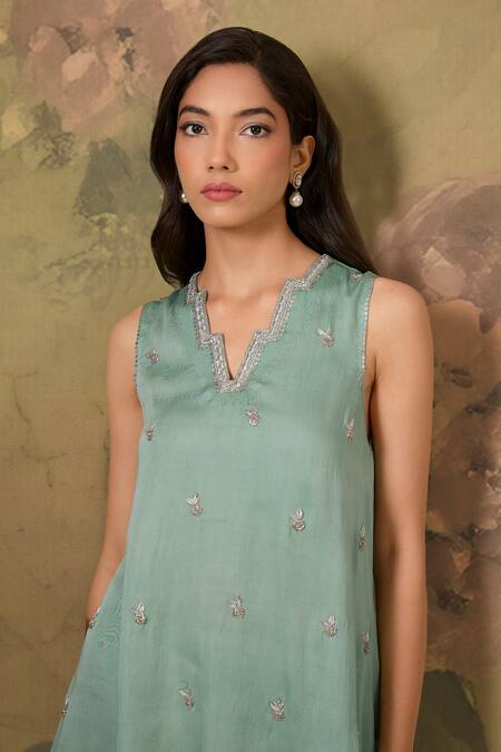 Shop House Of TA-YA Green Modal, Satin Embroidery V-neck Top And Pant Set Online at Aza Fashions Shop_House Of TA-YA_Green Modal, Satin Embroidery V-neck Top And Pant Set _Online_at_Aza_Fashions