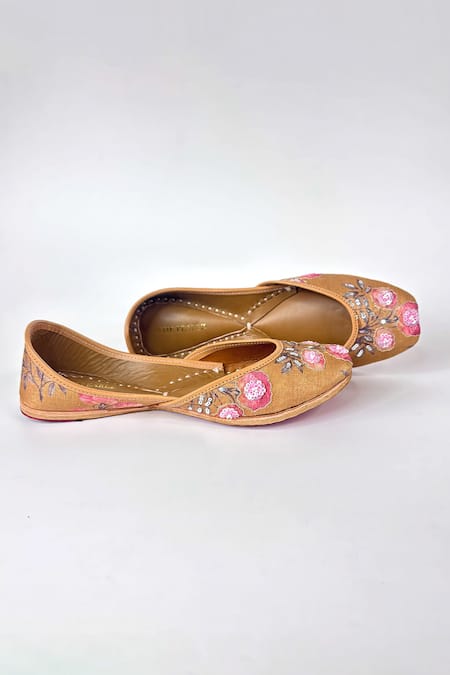 Pixie Pearlz_Brown Sunpetal Handcrafted Floral Jutti _Online_at_Aza_Fashions