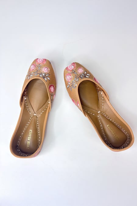 Pixie Pearlz Sunpetal Handcrafted Floral Jutti 