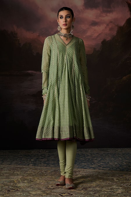 Swatti Kapoor Green Chanderi V-neck Nina Floral Print Kurta 