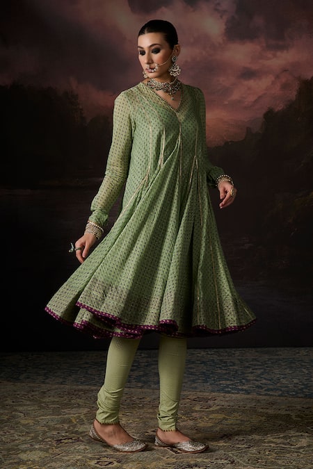 Buy Swatti Kapoor Green Chanderi V-neck Nina Floral Print Kurta Online at Aza Fashions Buy_Swatti Kapoor_Green Chanderi V-neck Nina Floral Print Kurta _Online_at_Aza_Fashions