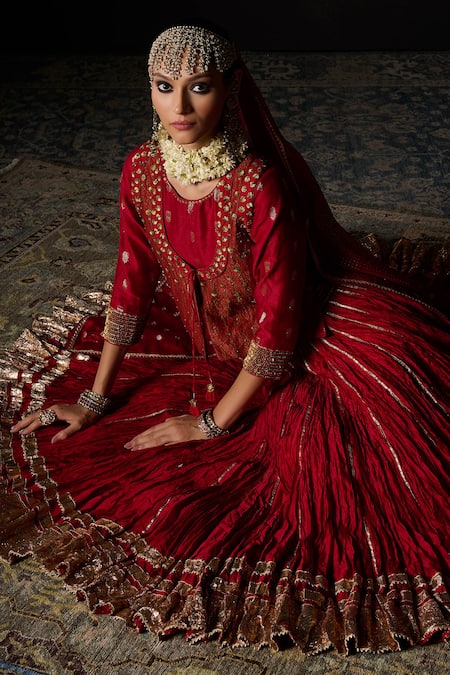 Swatti Kapoor_Red Cotton, Lycra Embroidery, Sequins Round Neck Noor Jacket Set With Dupatta _Online_at_Aza_Fashions