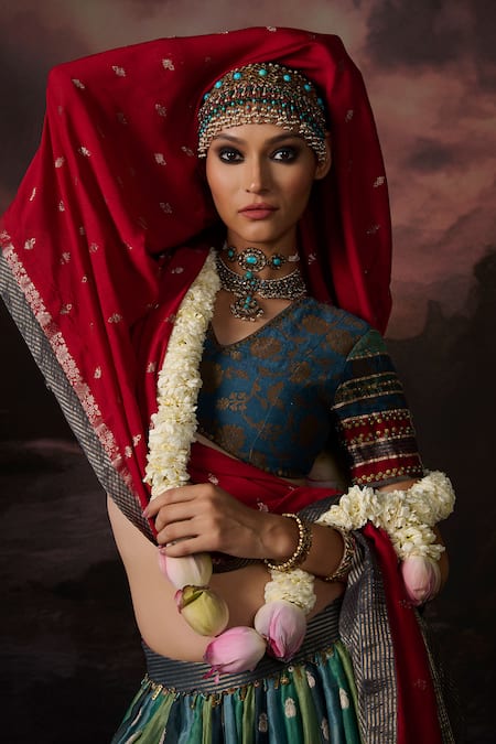 Buy_Swatti Kapoor_Red Zari Soha Embroidered Dupatta _Online_at_Aza_Fashions